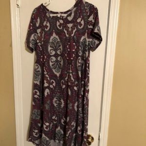 Lularoe Carly M sweater material Paisley print